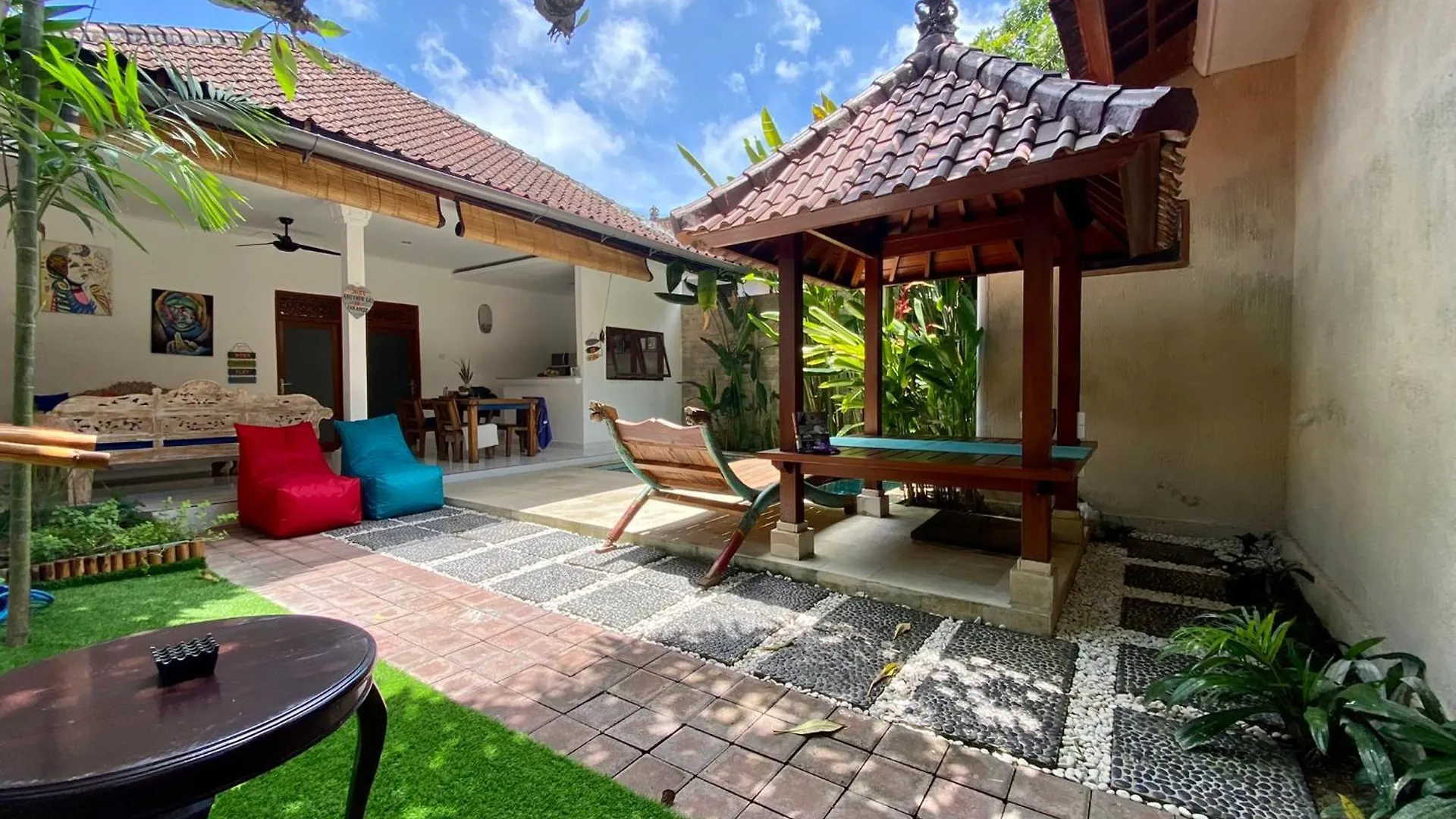 Timaya Villa Legian