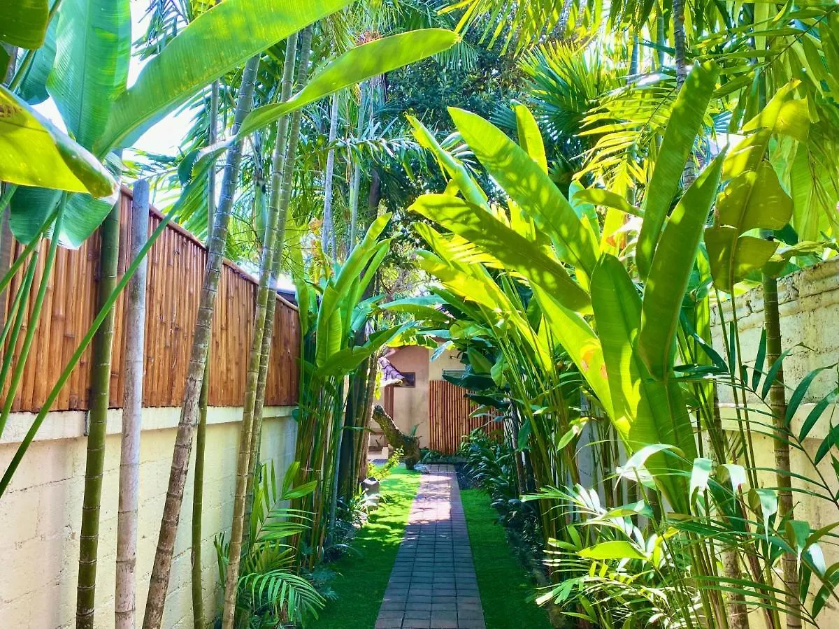 Timaya Villa Legian   Legian (Bali)